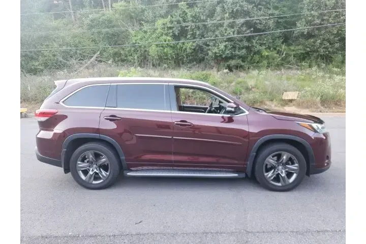 $22990 : Toyota Highlander 2017 AWD L image 2
