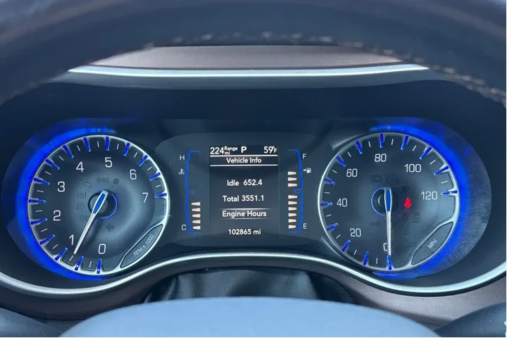 $14987 : Chrysler Pacifica 2018 Touri image 3
