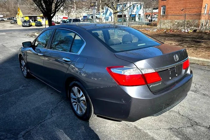 2013 Accord LX Sedan image 3