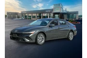 $24200 : Hyundai ELANTRA Hybrid 2025 thumbnail