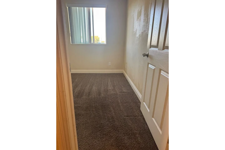 $850 : Cuarto en Rent image 1