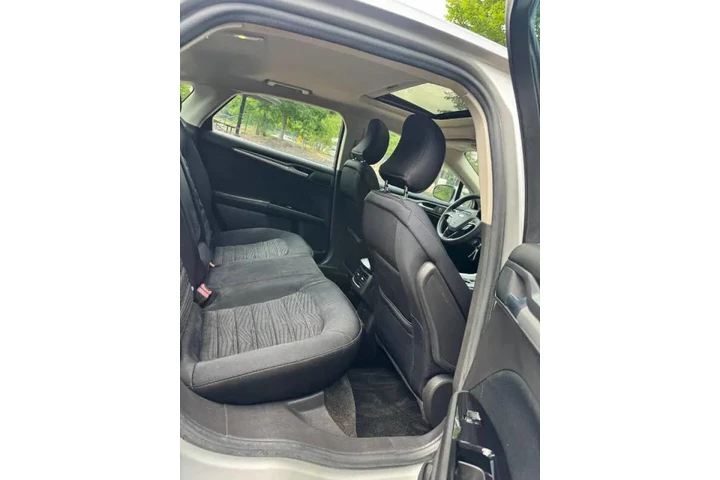 $4500 : 2016 Fusion SE image 10