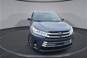 $30200 : PRE-OWNED 2019 TOYOTA HIGHLAN thumbnail