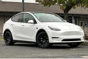 $29683 : Tesla Model Y 2022 AWD Long thumbnail
