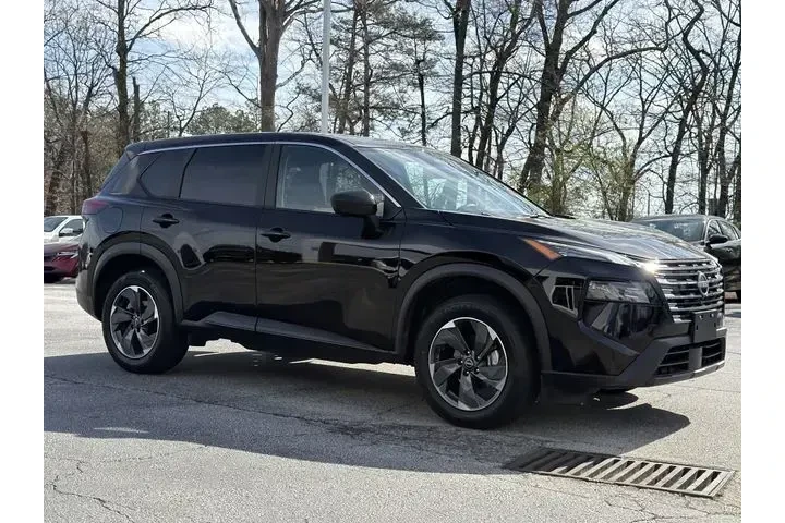 $21049 : Nissan Rogue 2025 SV 4dr Cro image 2