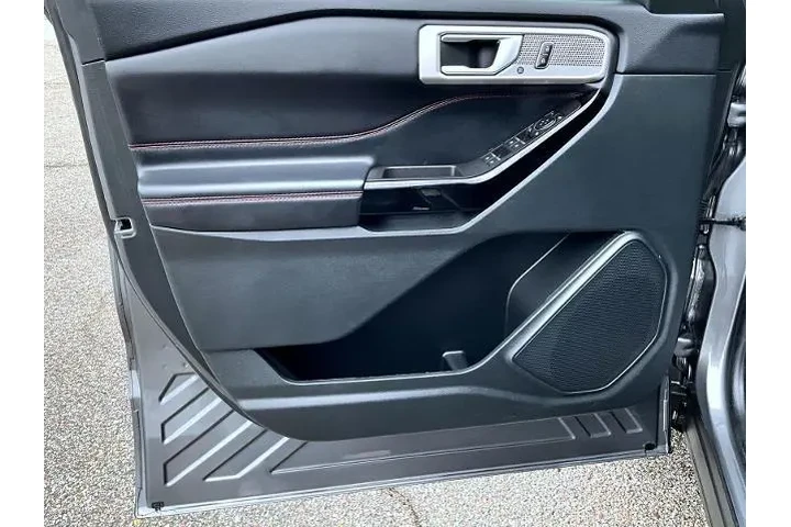 $38995 : Ford Explorer 2024 AWD ST-Li image 10