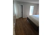 $1300 : Se renta cuarto con baño priva thumbnail