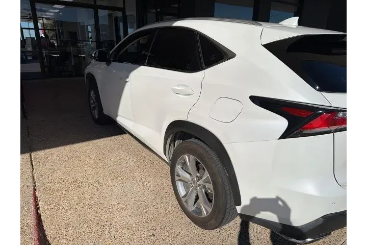 $22975 : Lexus NX 200t 2017 4dr Cross image 7