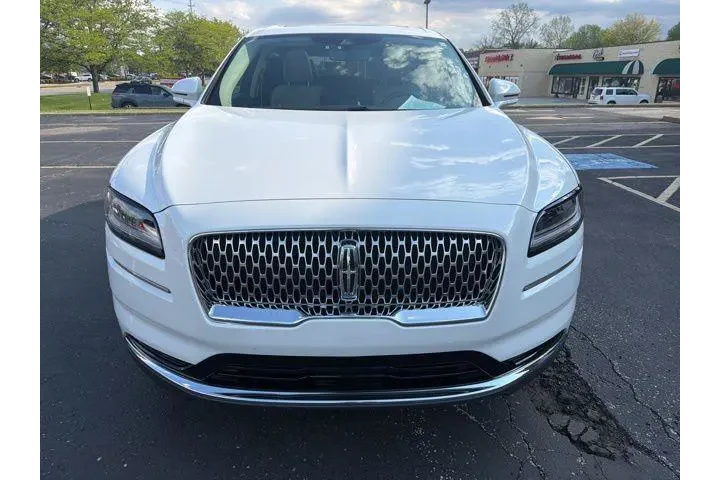 $39998 : Lincoln Nautilus 2023 AWD Re image 2
