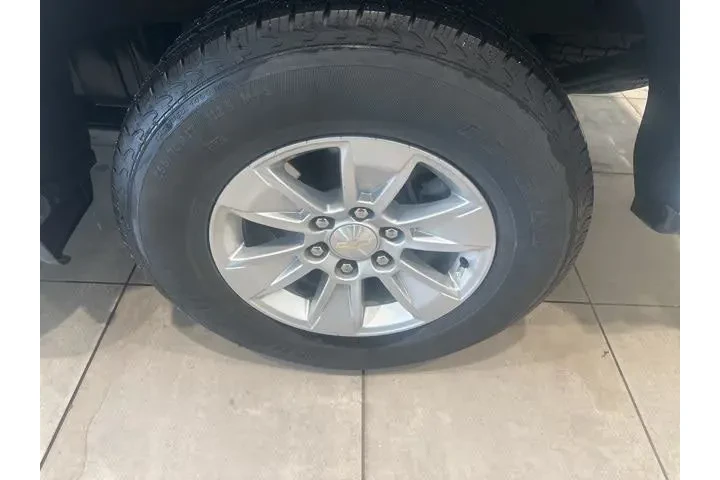 $25694 : Chevrolet Silverado 1500 202 image 6