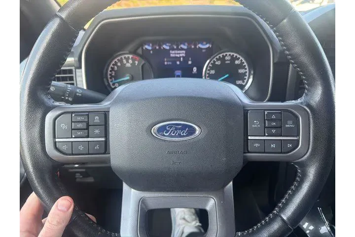 $33039 : Ford F-150 2021 4x2 XL 4dr S image 9