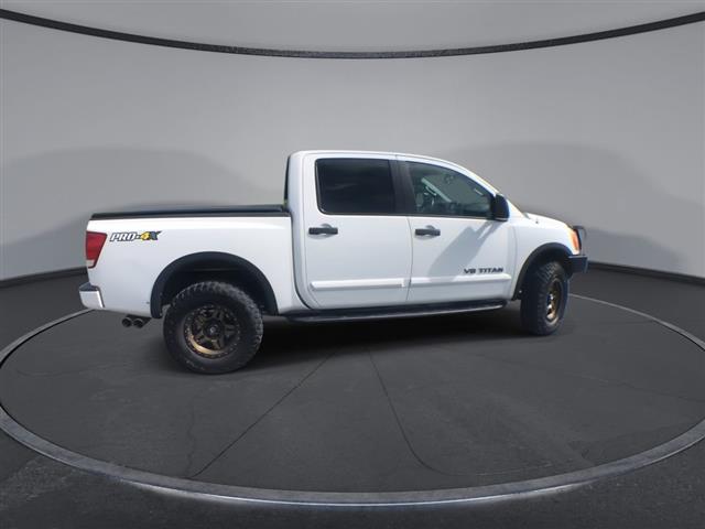 $19000 : PRE-OWNED 2015 NISSAN TITAN P image 9