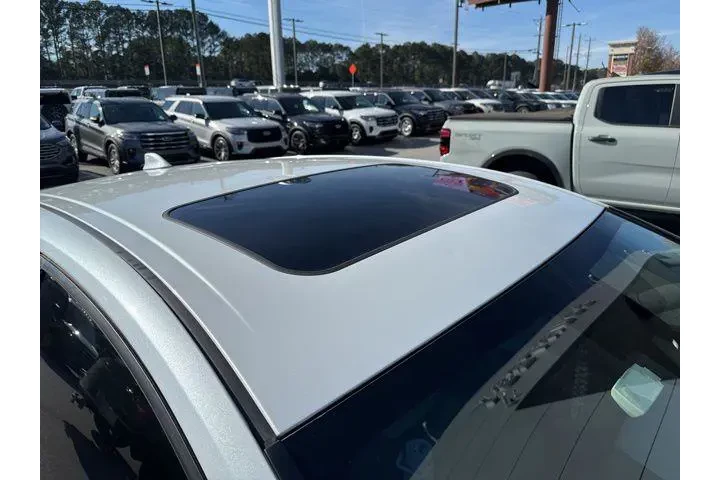 $17117 : Toyota Prius 2021 L Eco 4dr image 9