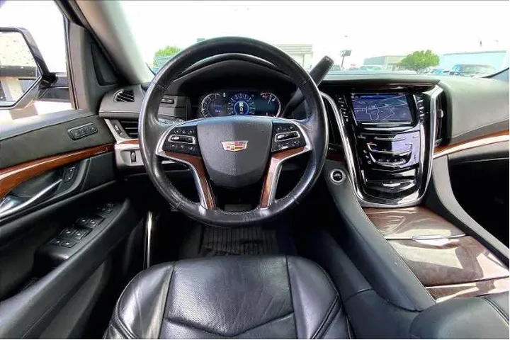 $21786 : Cadillac Escalade 2020 Luxur image 4