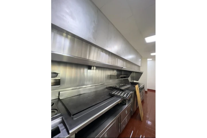 Restaurant deep cleaning servc image 2