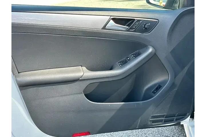 $11436 : Volkswagen Jetta 2018 1.4T S image 10