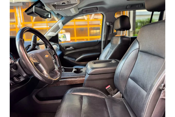 $15990 : 2016 CHEVROLET SUBURBAN image 9