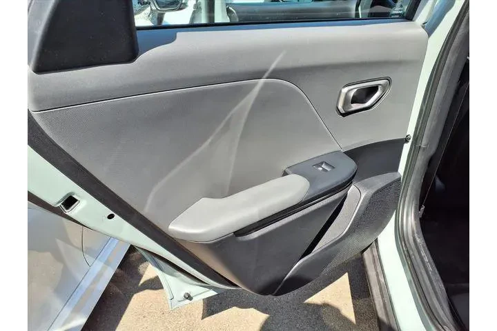 $21580 : Kia K4 2025 LXS 4dr Sedan image 7