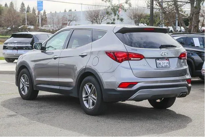 $12491 : Hyundai SANTA FE Sport 2018 image 2
