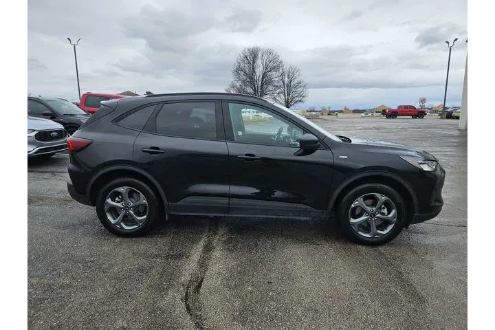 $27000 : Ford Escape 2025 AWD ST-Line image 4