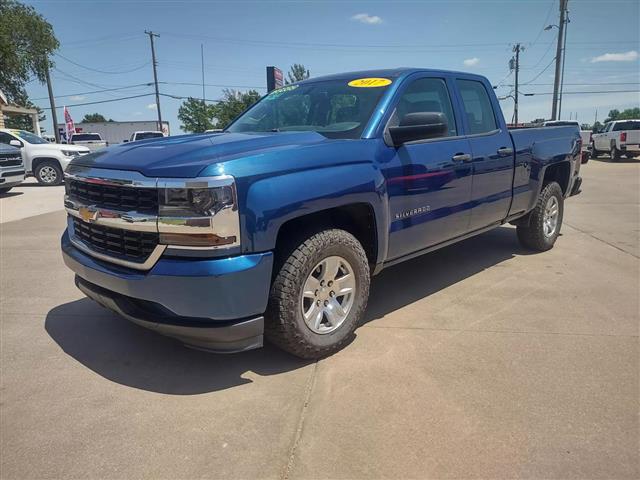 2017 CHEVROLET SILVERADO 1500 image 10