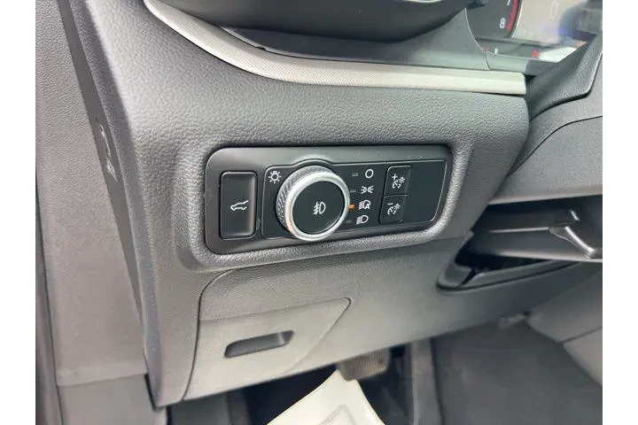 $37215 : Ford Explorer 2024 AWD XLT 4 image 8