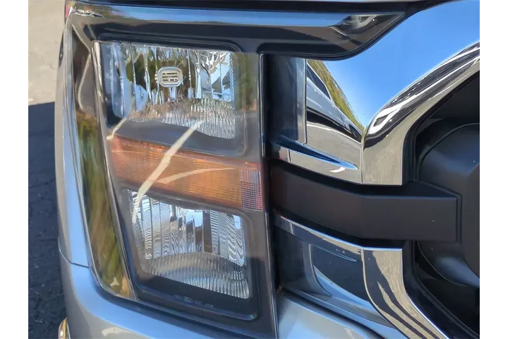 $31368 : Ford F-150 2023 4x2 XLT 4dr image 10