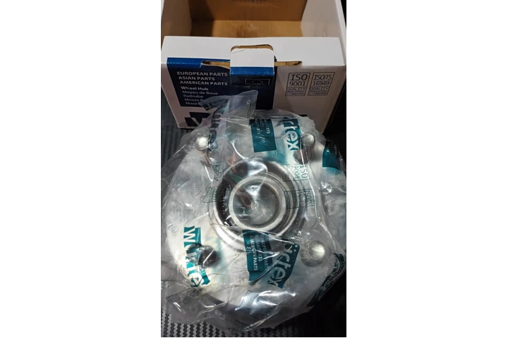 $20000 : Maza Rueda Trasera Nissan V16 image 3