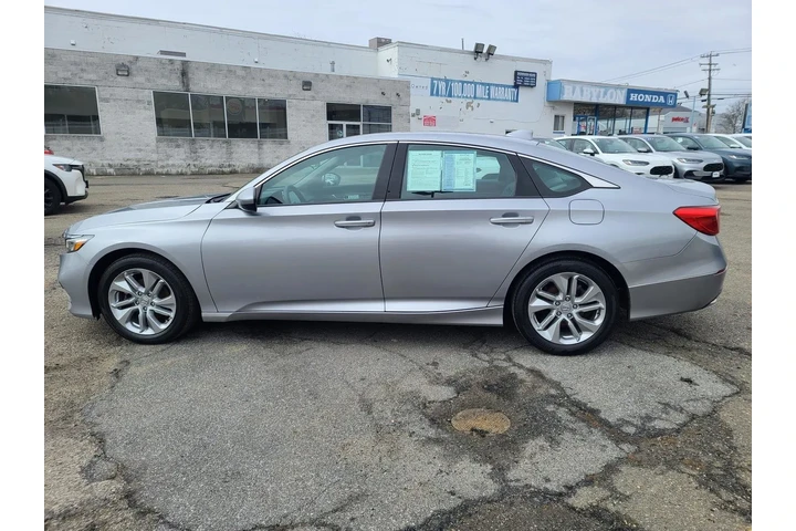 $20495 : Honda Accord 2020 LX 4dr Sed image 2
