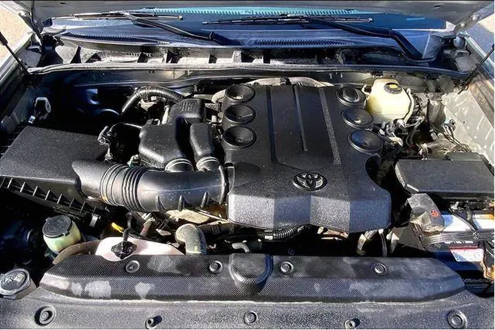 $29985 : Toyota 4Runner 2018 4x4 SR5 image 9