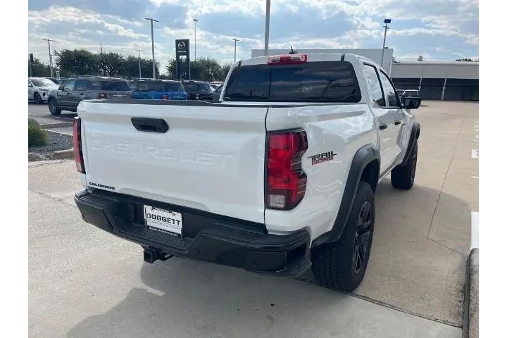$37573 : Chevrolet Colorado 2024 4x4 image 5