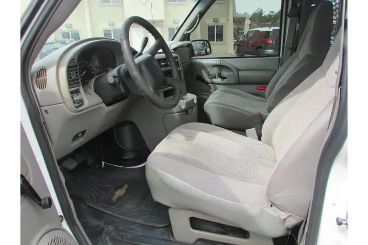 $6500 : 2004 Astro image 8