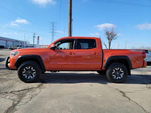 $27500 : 2016 Tacoma image 3