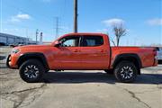 $27500 : 2016 Tacoma thumbnail