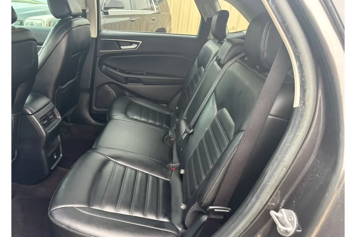 $800 : 2020 Ford Edge image 2