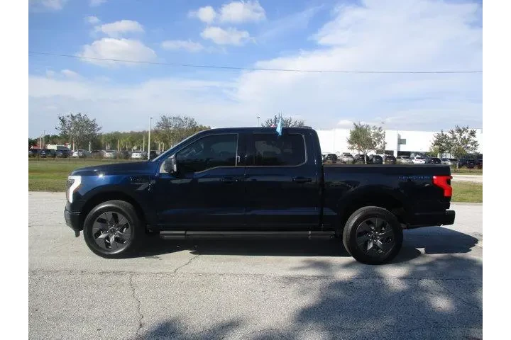 $39495 : Ford F-150 Lightning 2023 AW image 4