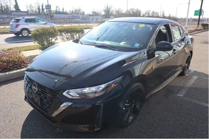 $18867 : Nissan Sentra 2025 SR 4dr Se image 9