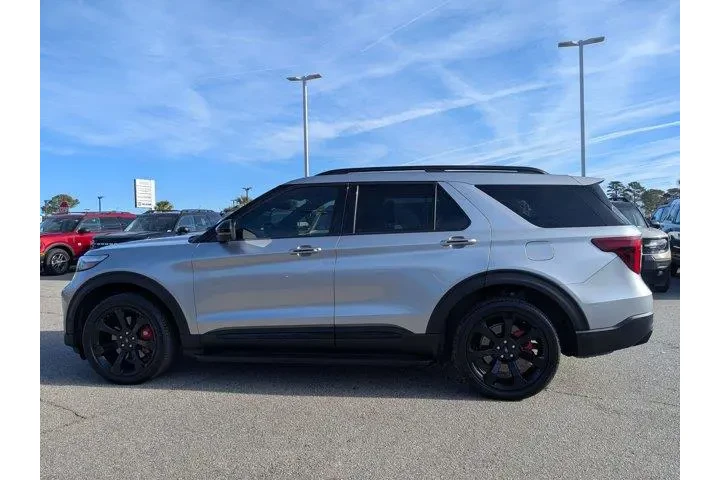 $28495 : Ford Explorer 2021 AWD ST 4d image 8