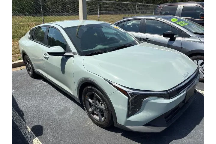 $19180 : Kia K4 2025 LXS 4dr Sedan image 2