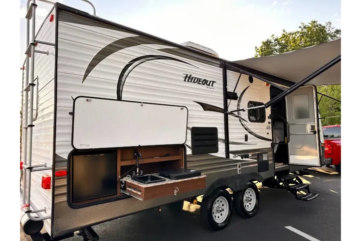 2015 Keystone RV Hideout 22KB image 10