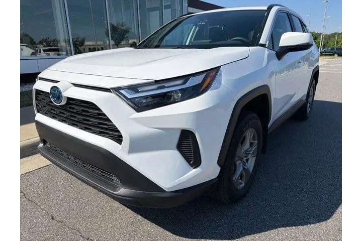 $35645 : Toyota RAV4 Hybrid 2024 AWD image 10