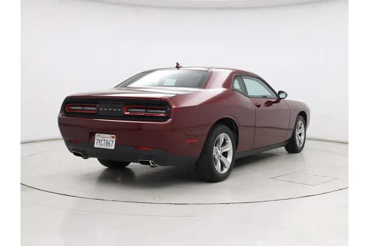 $23998 : Dodge Challenger 2017 SXT 2d image 8