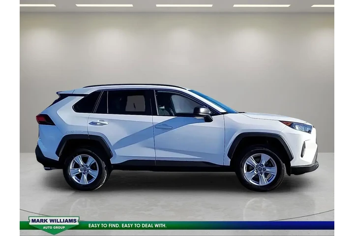 $21990 : Toyota RAV4 Hybrid 2021 AWD image 2