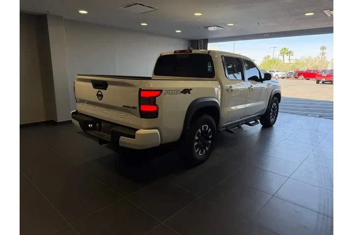 $38984 : Nissan Frontier 2023 4x4 PRO image 5
