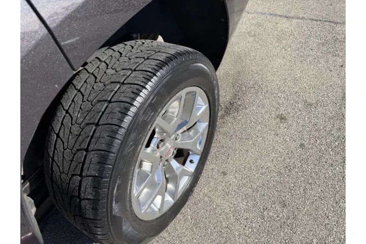 $17450 : 2015 GMC Yukon SLE image 10