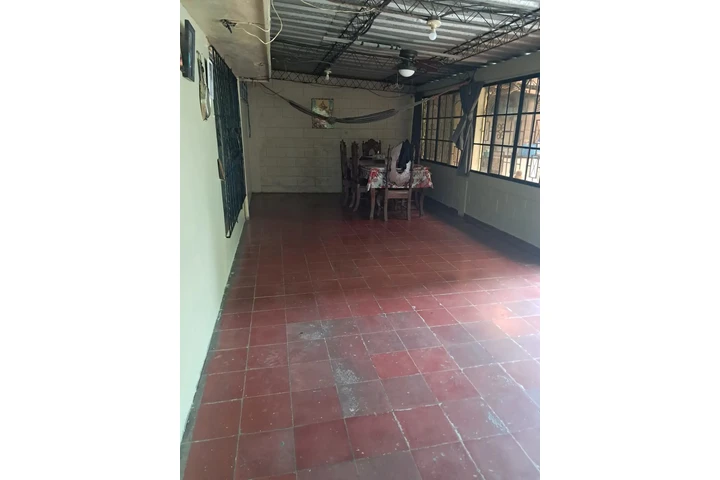 $200000 : Venta de casa geande image 4