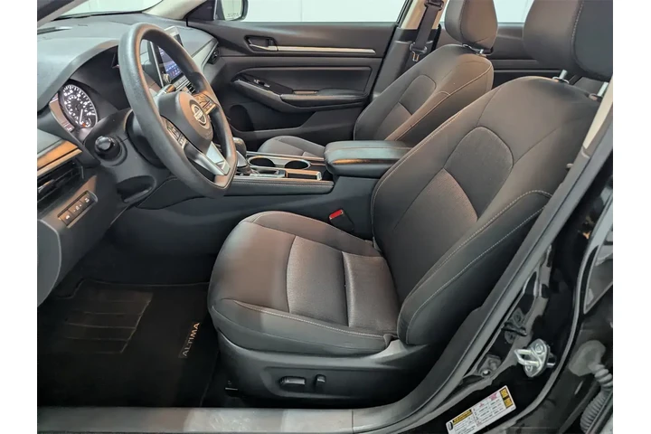 $21997 : Nissan Altima 2023 2.5 SV 4d image 10