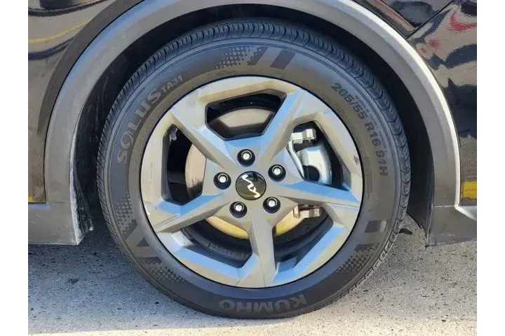 $21565 : Kia K4 2025 LXS 4dr Sedan image 9