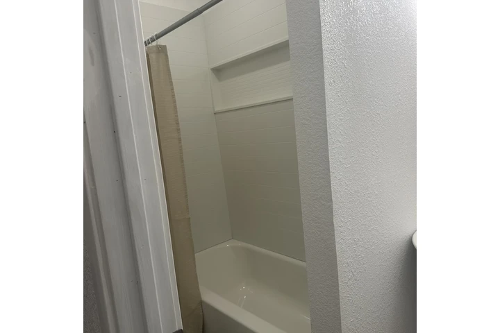 $1200 : Estudio image 4