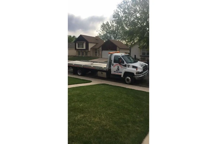 Black Eagle Towing image 5